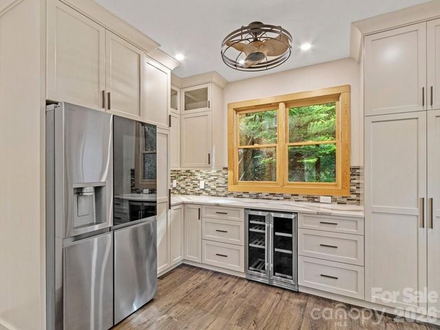 52 Mountain Park Drive, Mars Hill, NC 28754