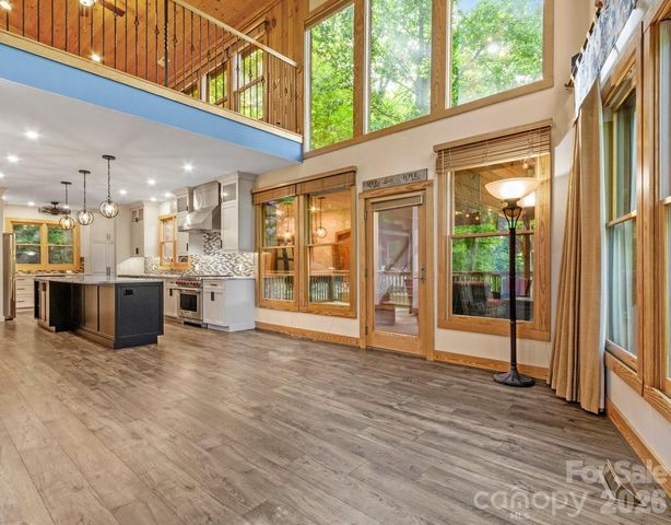 52 Mountain Park Drive, Mars Hill, NC 28754