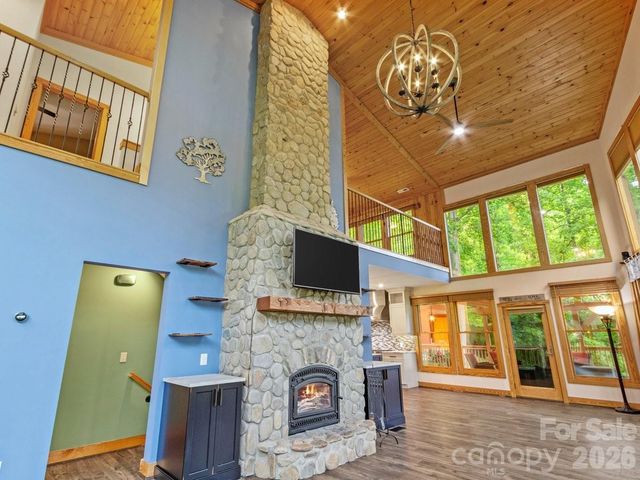 52 Mountain Park Drive, Mars Hill, NC 28754