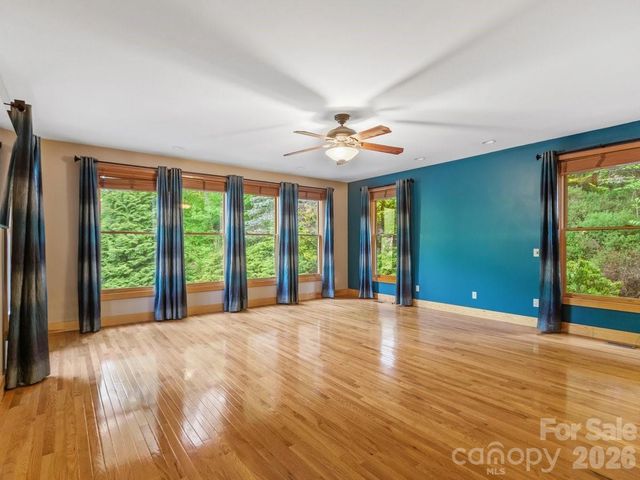 52 Mountain Park Drive, Mars Hill, NC 28754