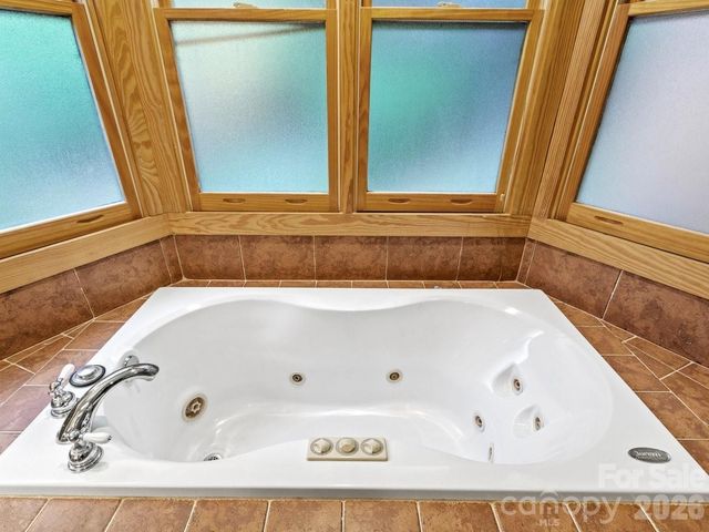 52 Mountain Park Drive, Mars Hill, NC 28754