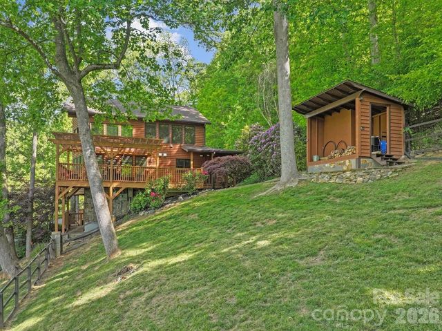 52 Mountain Park Drive, Mars Hill, NC 28754