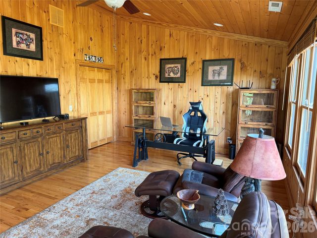 52 Mountain Park Drive, Mars Hill, NC 28754