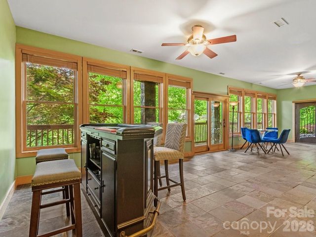 52 Mountain Park Drive, Mars Hill, NC 28754