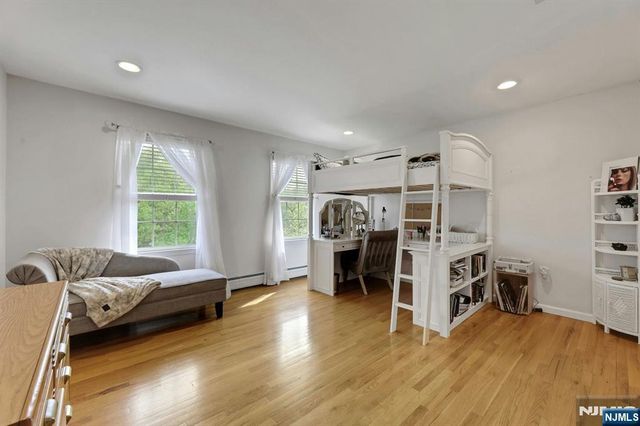 8 Buena Vista Drive, Ringwood, NJ 07456