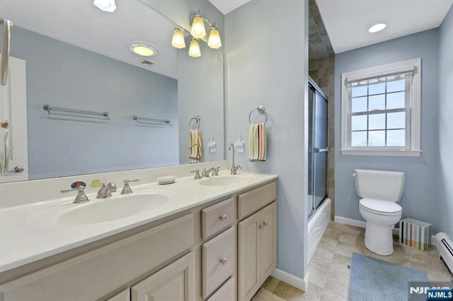8 Buena Vista Drive, Ringwood, NJ 07456