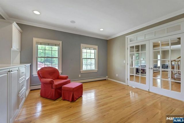 8 Buena Vista Drive, Ringwood, NJ 07456