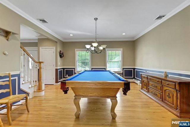 8 Buena Vista Drive, Ringwood, NJ 07456