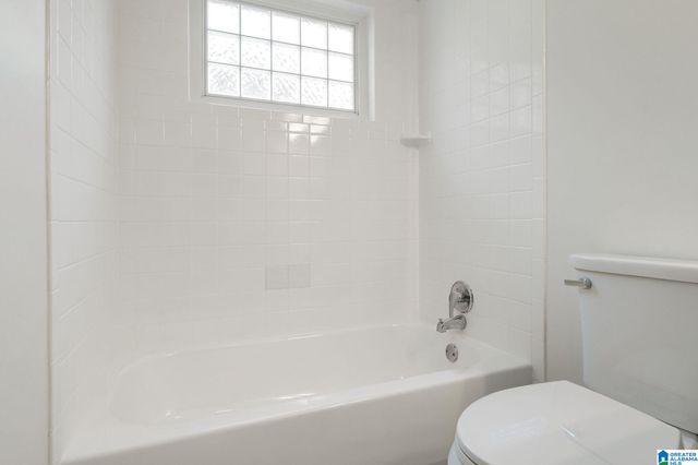 1004 W WALNUT STREET, Sylacauga, AL 35150
