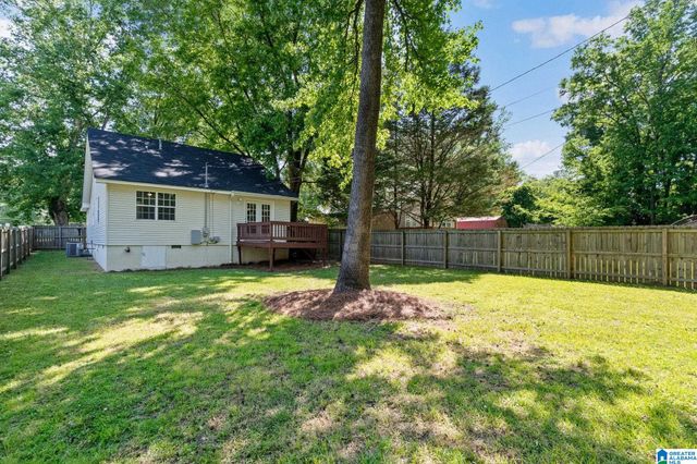 1004 W WALNUT STREET, Sylacauga, AL 35150