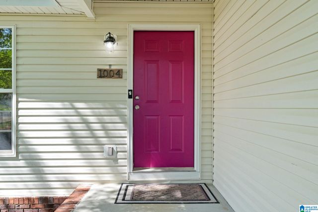 1004 W WALNUT STREET, Sylacauga, AL 35150
