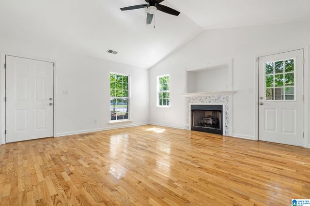 1004 W WALNUT STREET, Sylacauga, AL 35150