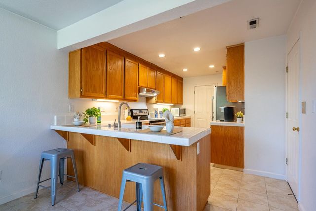 327 La Vela Court, Morgan Hill, CA 95037