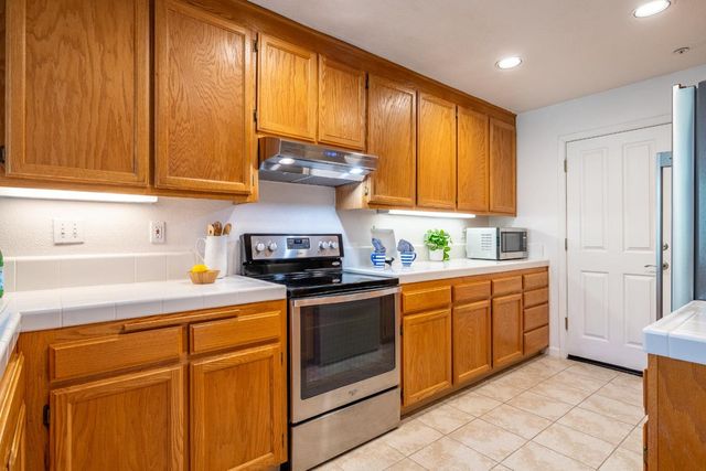 327 La Vela Court, Morgan Hill, CA 95037