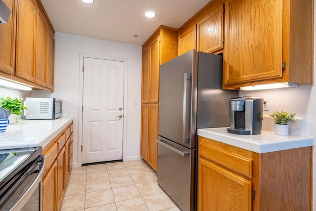 327 La Vela Court, Morgan Hill, CA 95037