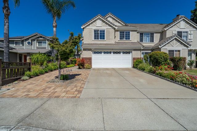 327 La Vela Court, Morgan Hill, CA 95037