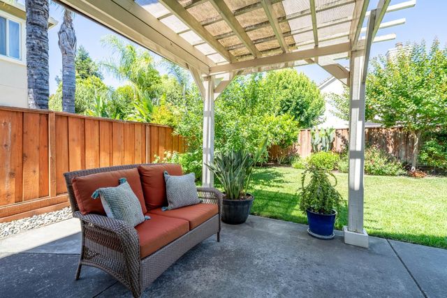 327 La Vela Court, Morgan Hill, CA 95037