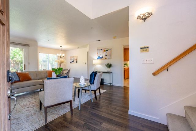 327 La Vela Court, Morgan Hill, CA 95037