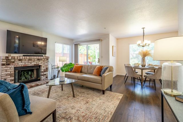 327 La Vela Court, Morgan Hill, CA 95037