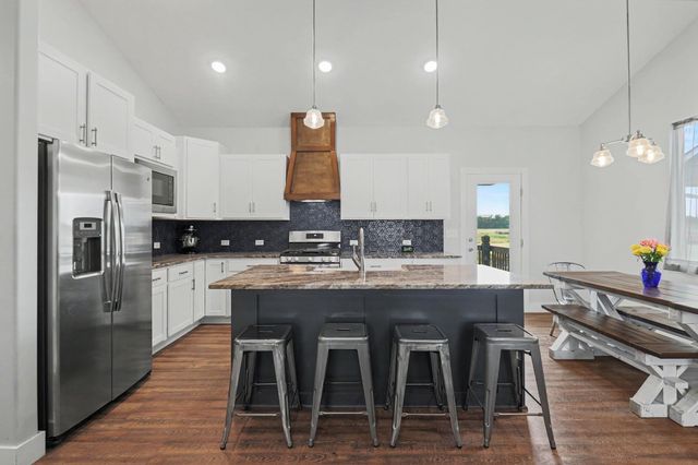2911 E Reiss, Park City, KS 67219
