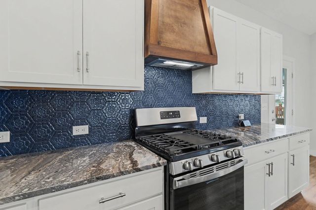 2911 E Reiss, Park City, KS 67219