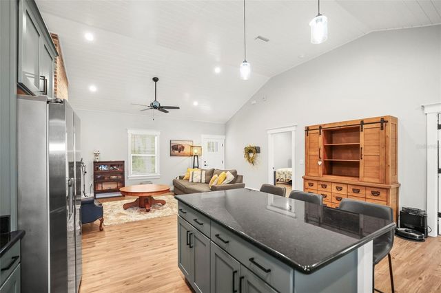 7218 SOUTHEAST AVENUE, Webster, FL 33597