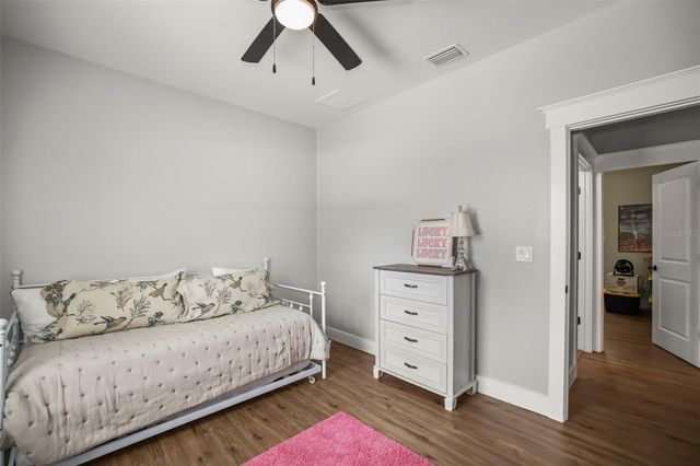 7218 SOUTHEAST AVENUE, Webster, FL 33597