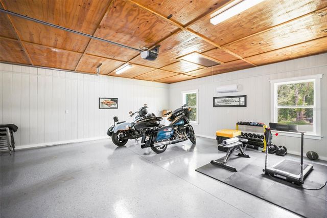 7218 SOUTHEAST AVENUE, Webster, FL 33597