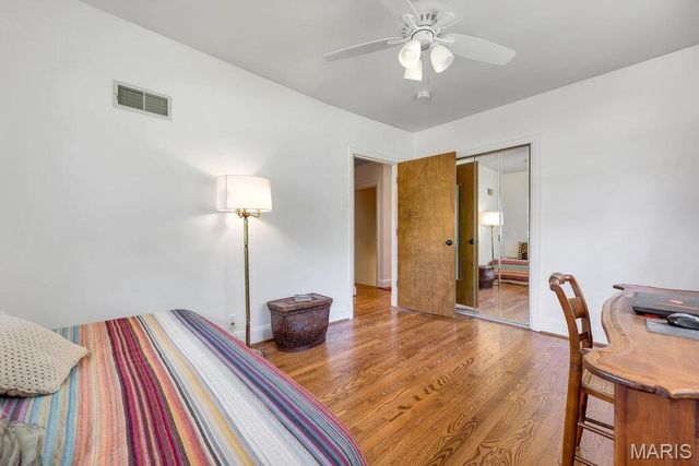 86 Flamingo Drive, Crestwood, MO 63123