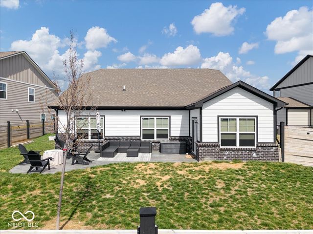 411 Cape May Drive, Westfield, IN 46074