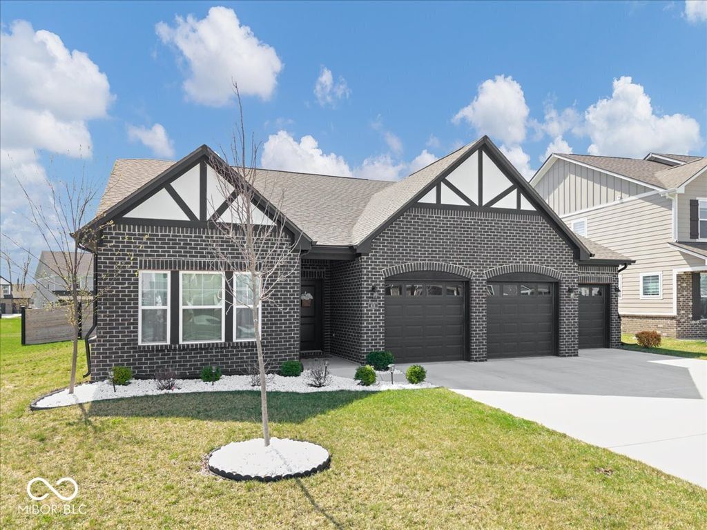 411 Cape May Drive, Westfield, IN 46074