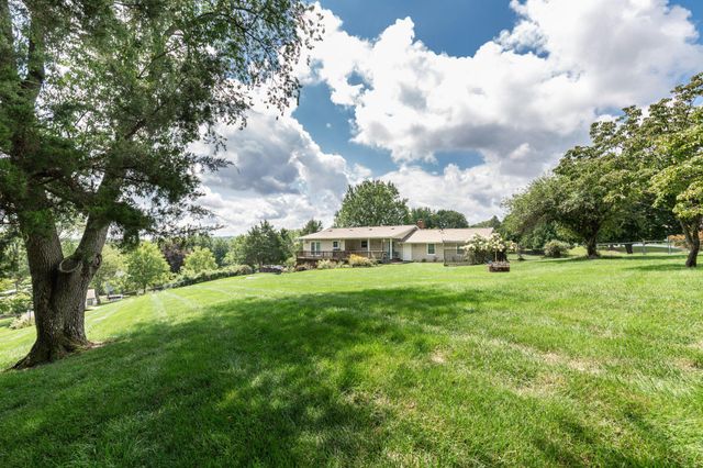 2666 WALSTON RD, Mt Airy, MD 21771