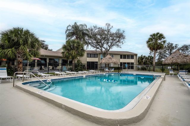 616 WINDRUSH BAY DRIVE 616, Tarpon Springs, FL 34689