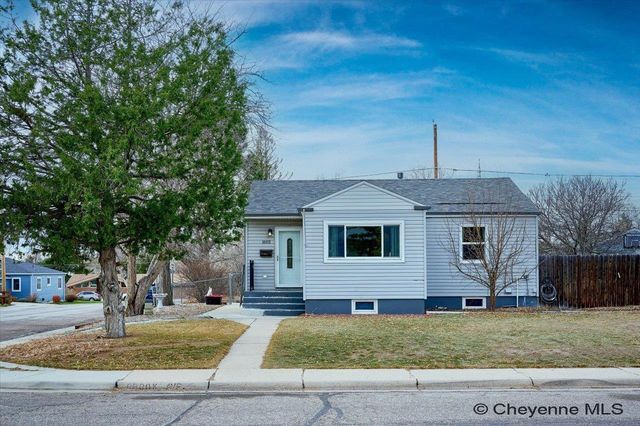 1602 CROOK AVE, Cheyenne, WY 82001