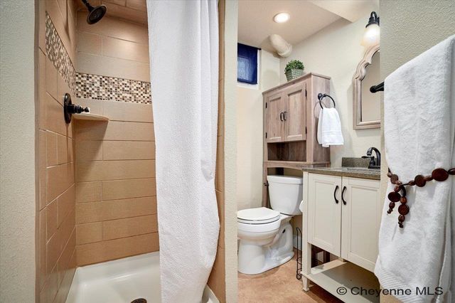 1602 CROOK AVE, Cheyenne, WY 82001