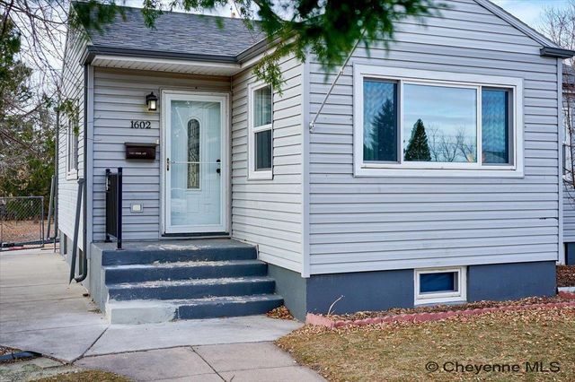 1602 CROOK AVE, Cheyenne, WY 82001