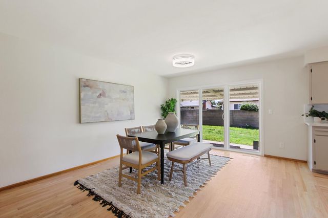 9418 Sara St, Elk Grove, CA 95624