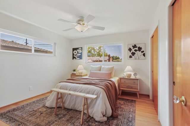 9418 Sara St, Elk Grove, CA 95624