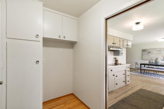 9418 Sara St, Elk Grove, CA 95624