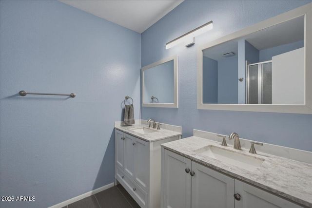 2132 E MINTON Drive, Tempe, AZ 85282