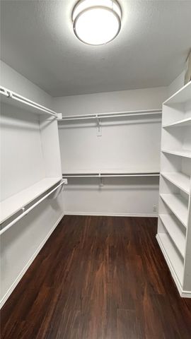 8210 Mossberg Drive, Arlington, TX 76002