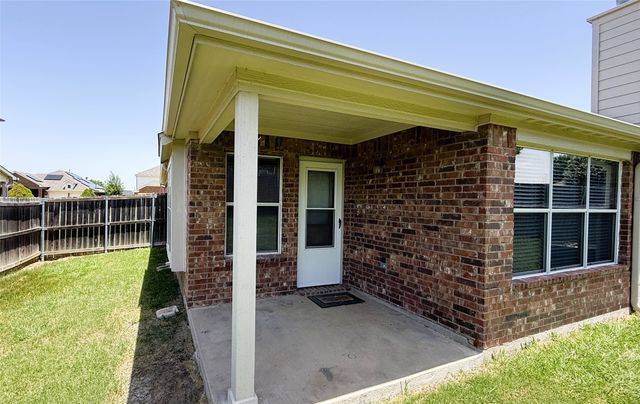 8210 Mossberg Drive, Arlington, TX 76002