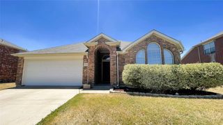 8210 Mossberg Drive, Arlington, TX 76002