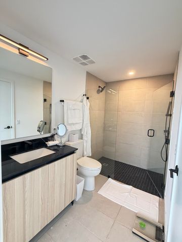 225 N Miami Avenue 3502, Miami, FL 33128