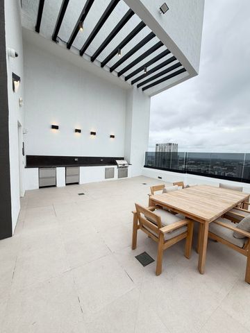 225 N Miami Avenue 3502, Miami, FL 33128