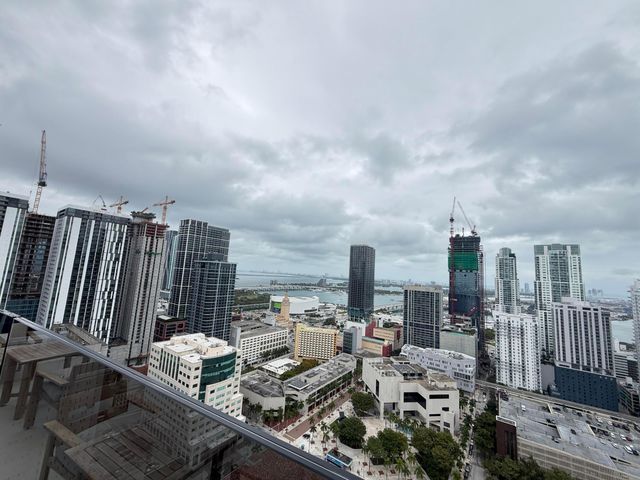 225 N Miami Avenue 3502, Miami, FL 33128