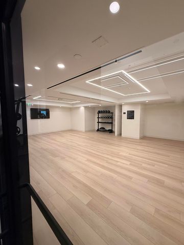 225 N Miami Avenue 3502, Miami, FL 33128