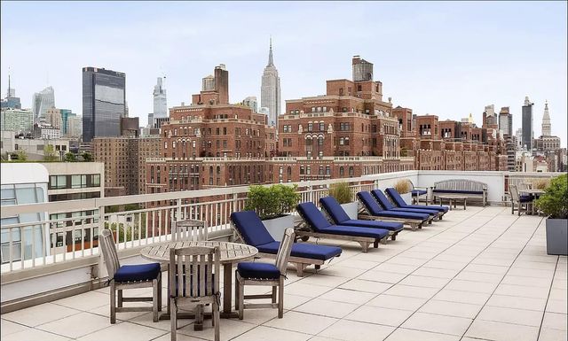 520 W 23rd St Apt 6C, New York City, NY 10011