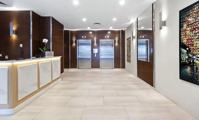 520 W 23rd St Apt 6C, New York City, NY 10011