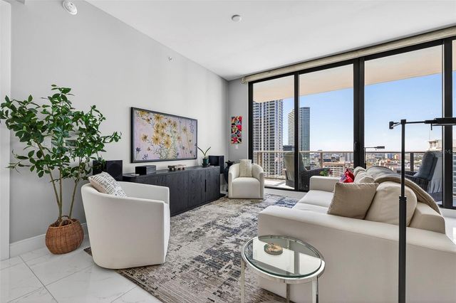 100 1ST AVENUE N 2206, St Petersburg, FL 33701